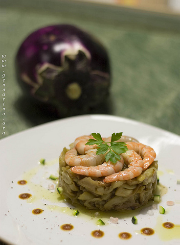 Melanzane in agrodolce e gamberi al vapore di passito